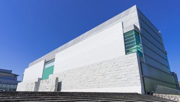 宮崎県立美術館